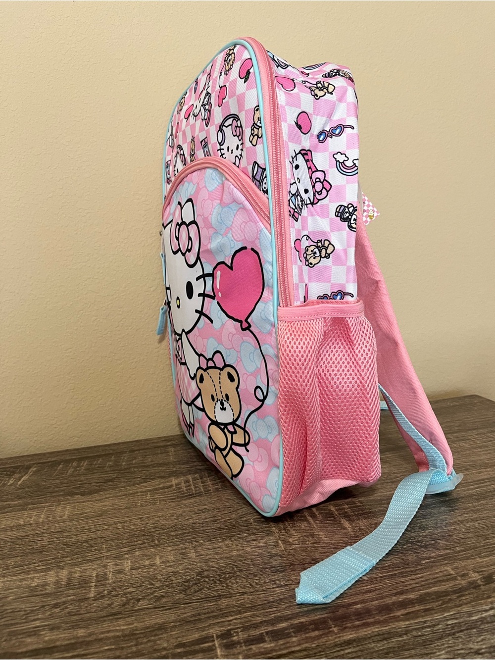 Hello Kitty Pink Backpack - Picture 5 of 6